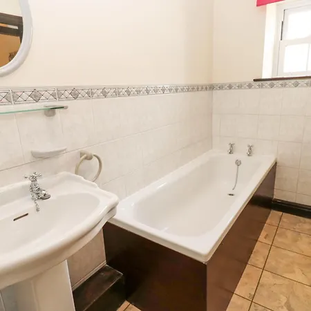 Holiday home Pencroft *